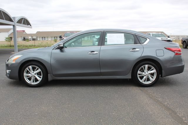 Used 2015 Nissan Altima 2.5 SL w/ Moonroof Package FWD image 7