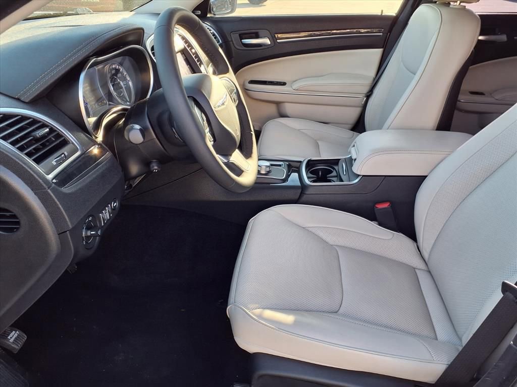 Used 2023 Chrysler 300 Touring L w/ Popular Equipment Group image 14