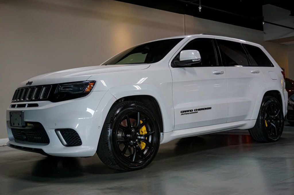Used 2018 Jeep Grand Cherokee Trackhawk image 3