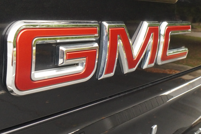 Used 2024 GMC Sierra 2500 Denali w/ Denali Reserve Package AWD/4WD image 48
