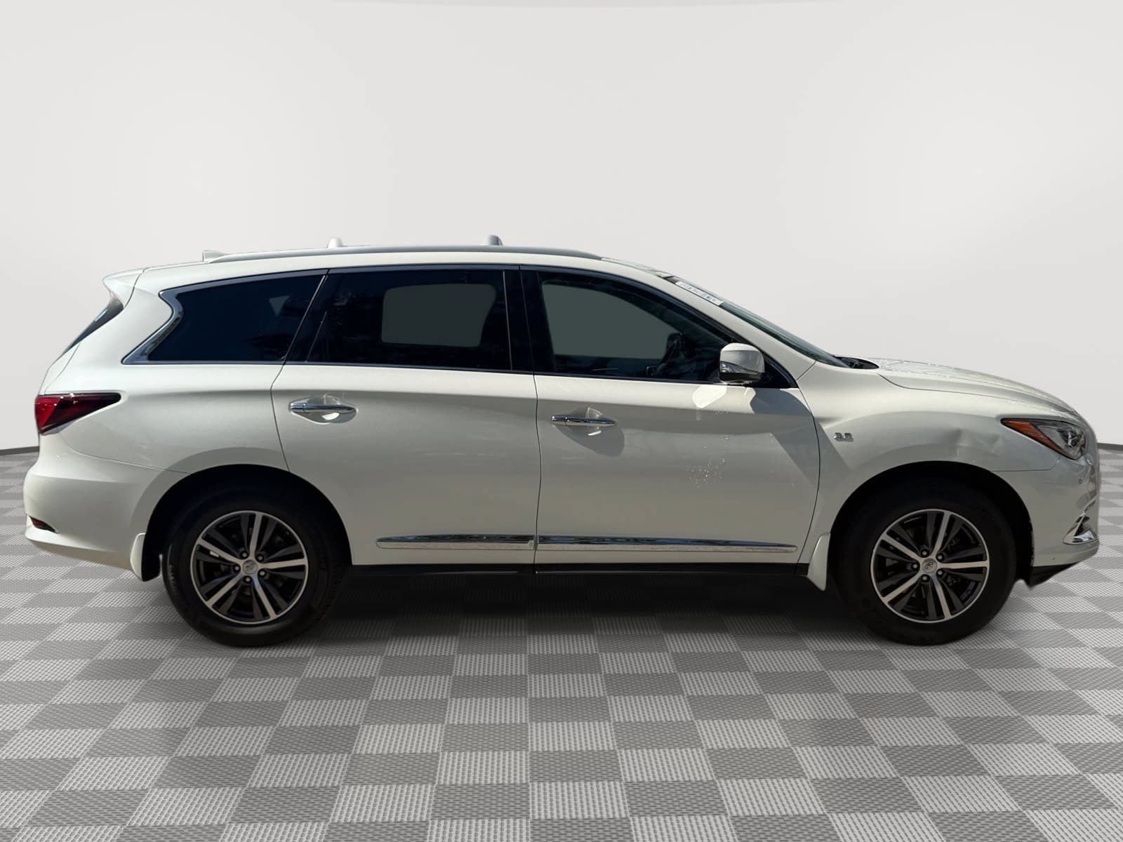 Used 2017 INFINITI QX60 Luxe w/ Premium Plus Package AWD/4WD image 9