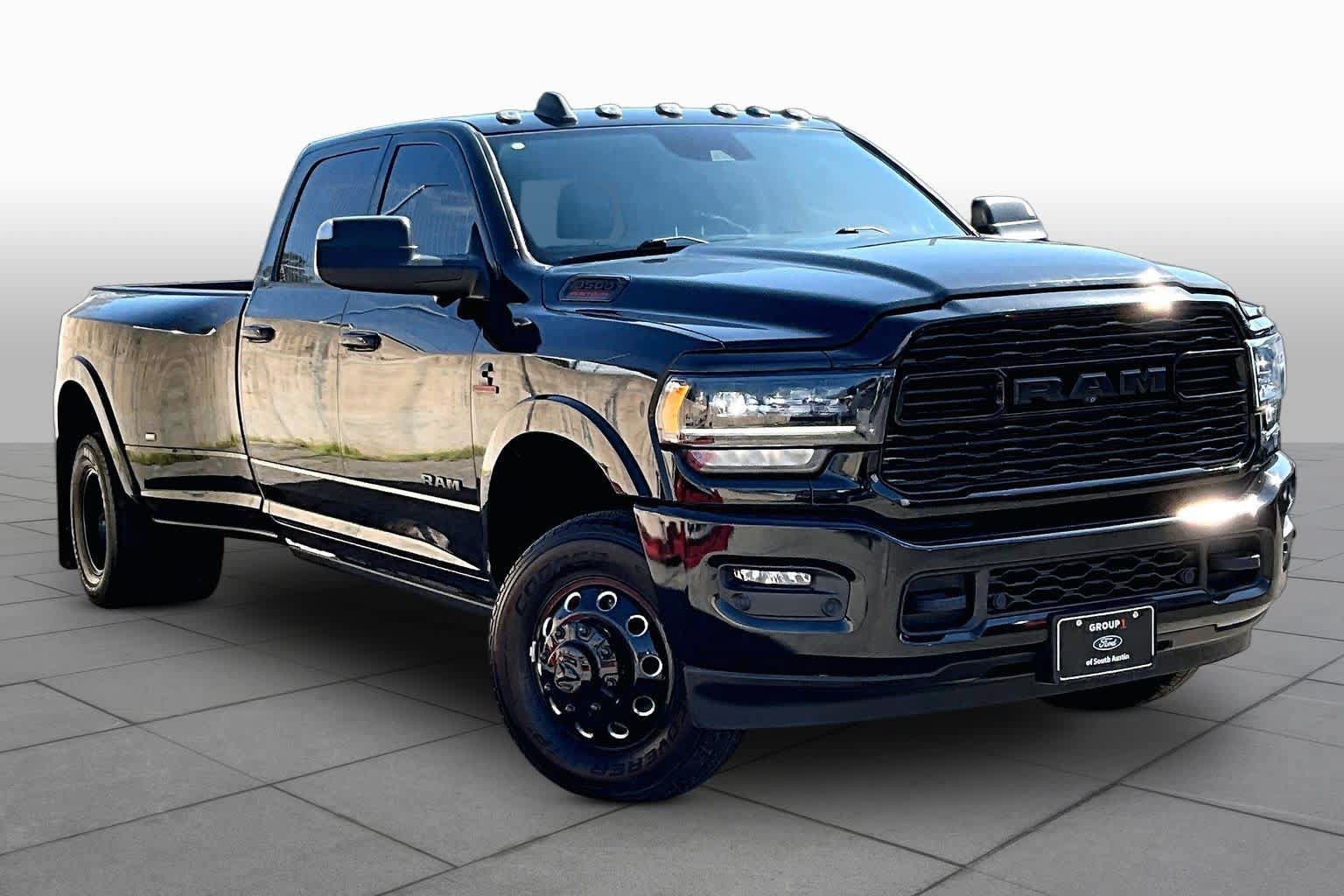Used 2022 RAM 3500 Limited AWD/4WD image 3