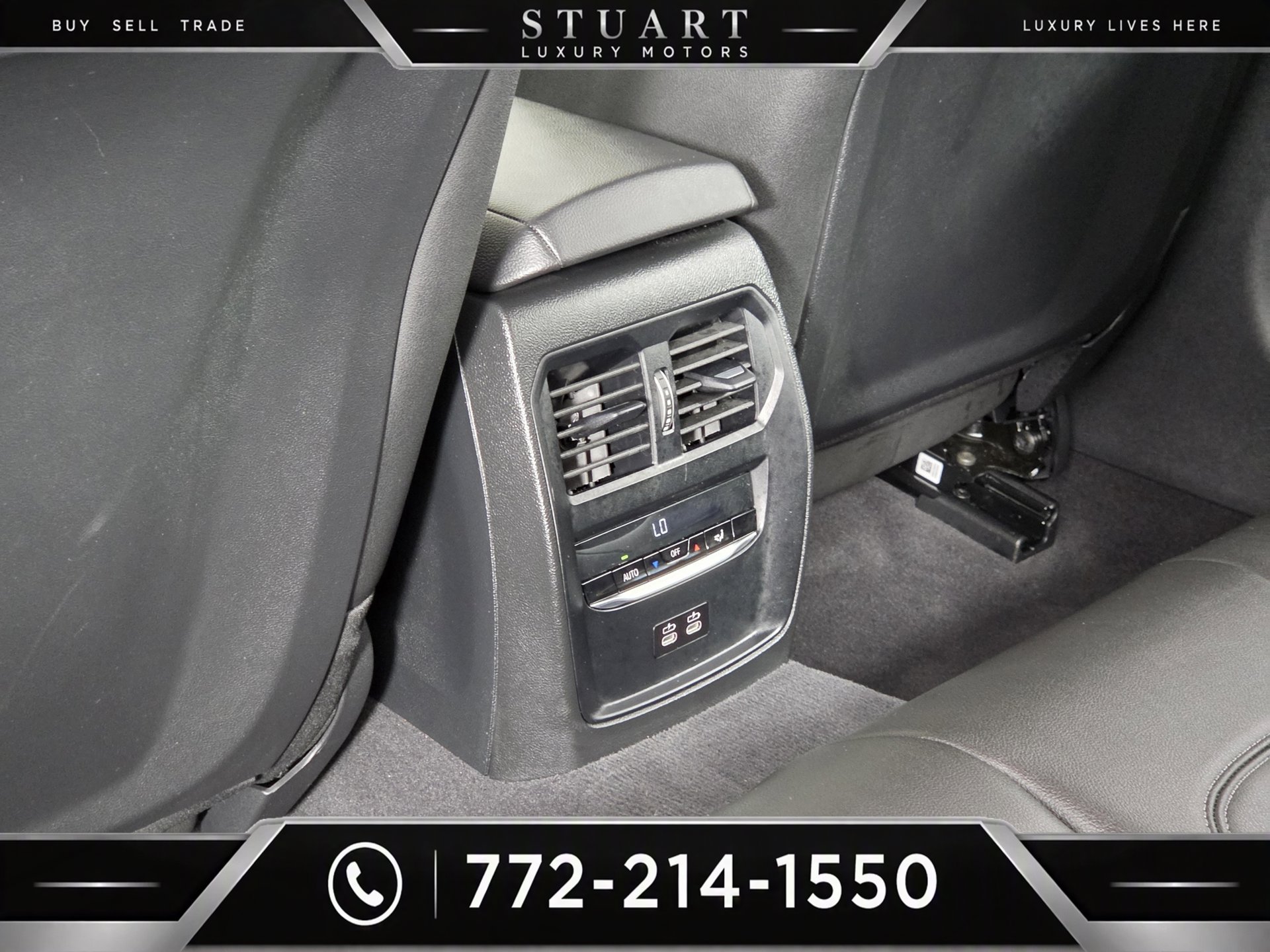 Used 2025 BMW 330i xDrive Sedan AWD/4WD image 27