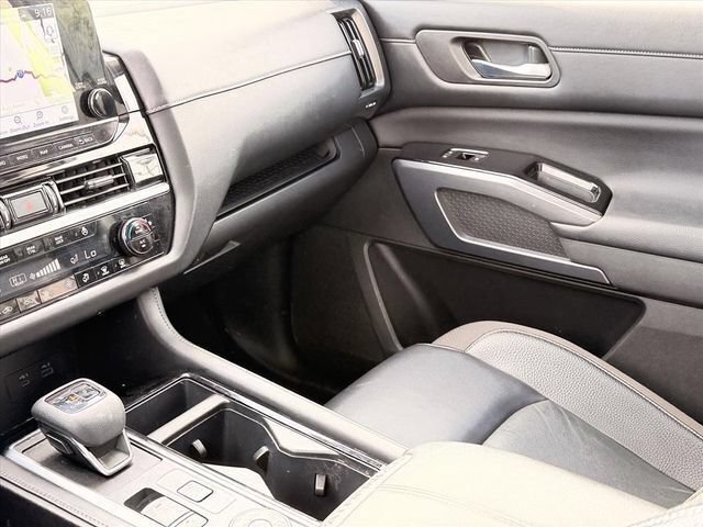 Used 2022 Nissan Pathfinder SL w/ SL Premium Package AWD/4WD image 9