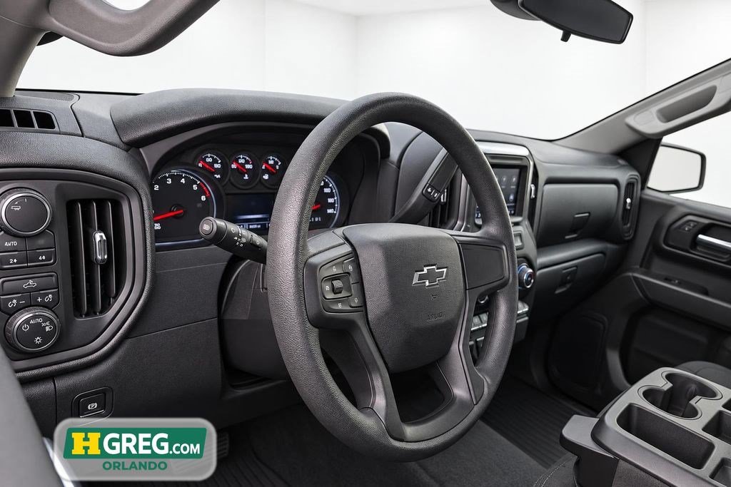 Used 2024 Chevrolet Silverado 1500 Custom Trail Boss w/ Dark Appearance Package AWD/4WD image 14
