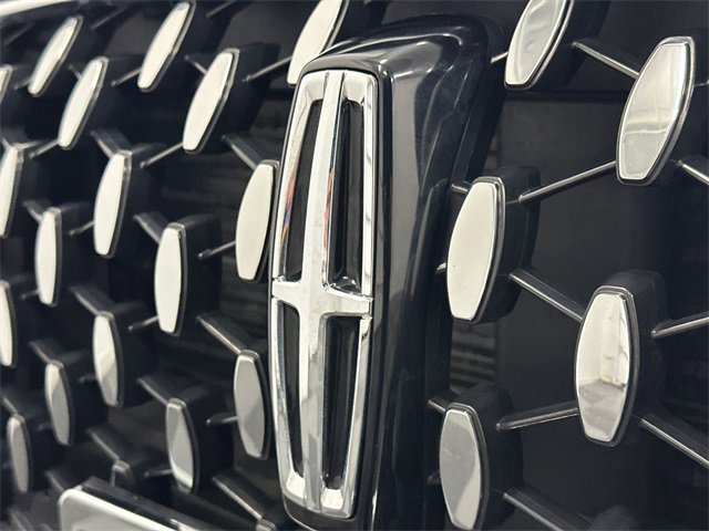 Used 2023 Lincoln Corsair Reserve image 13