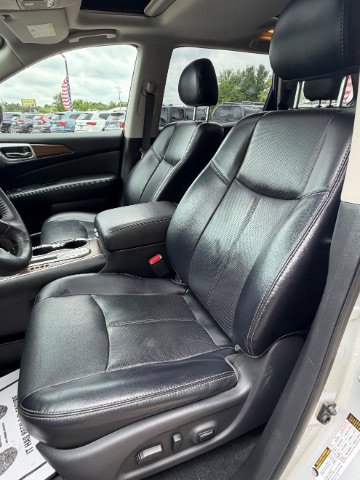 Used 2019 Nissan Pathfinder Platinum FWD image 9