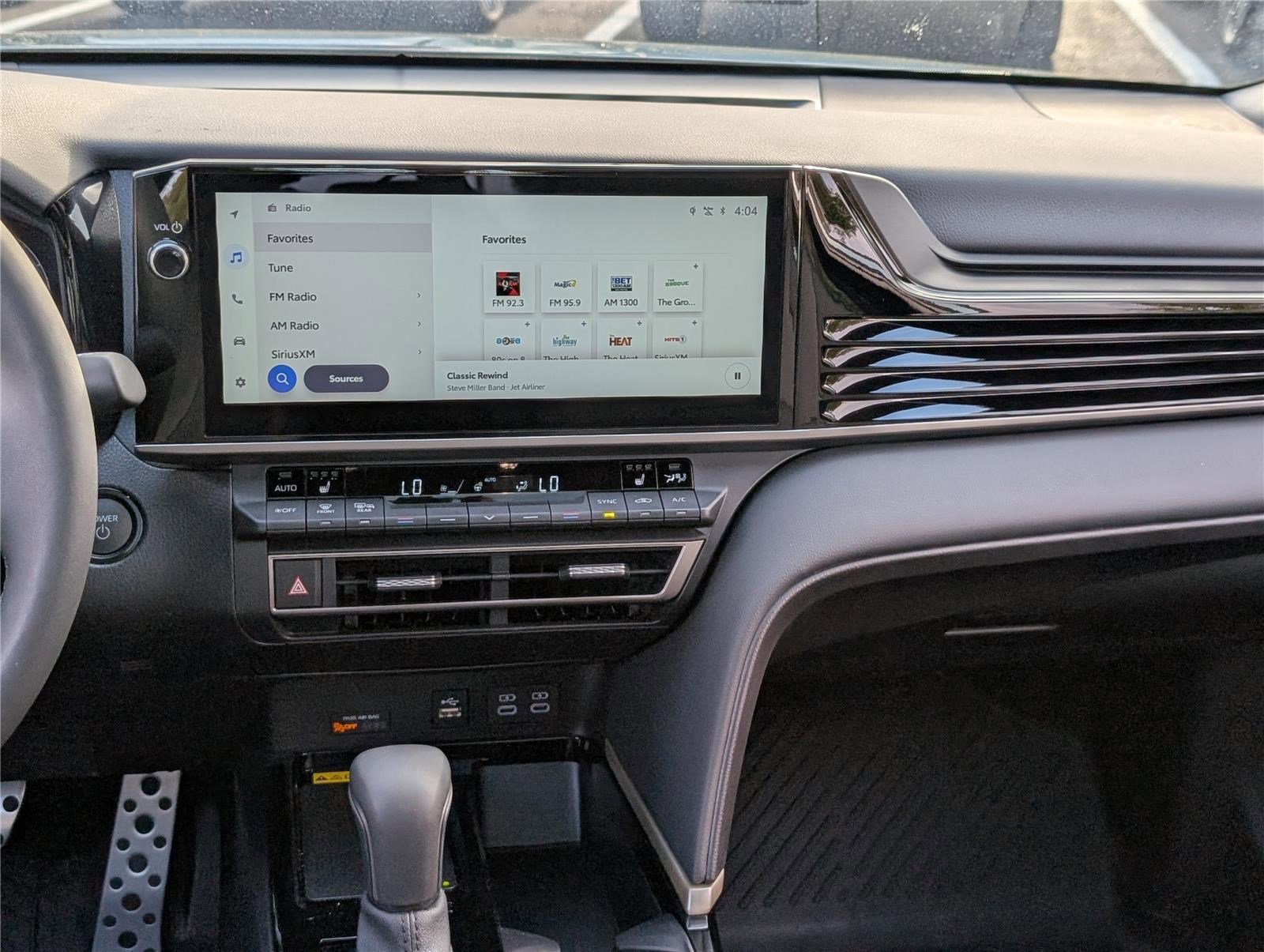 Used 2025 Toyota Camry XSE image 18