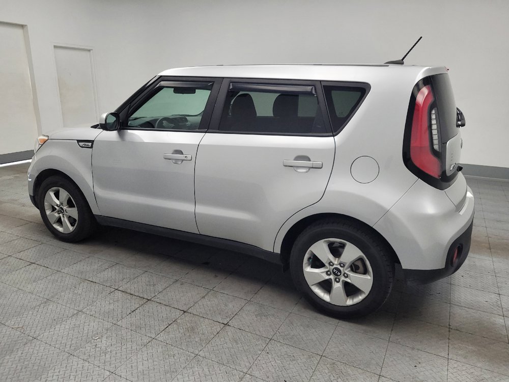 Used 2019 Kia Soul FWD image 3