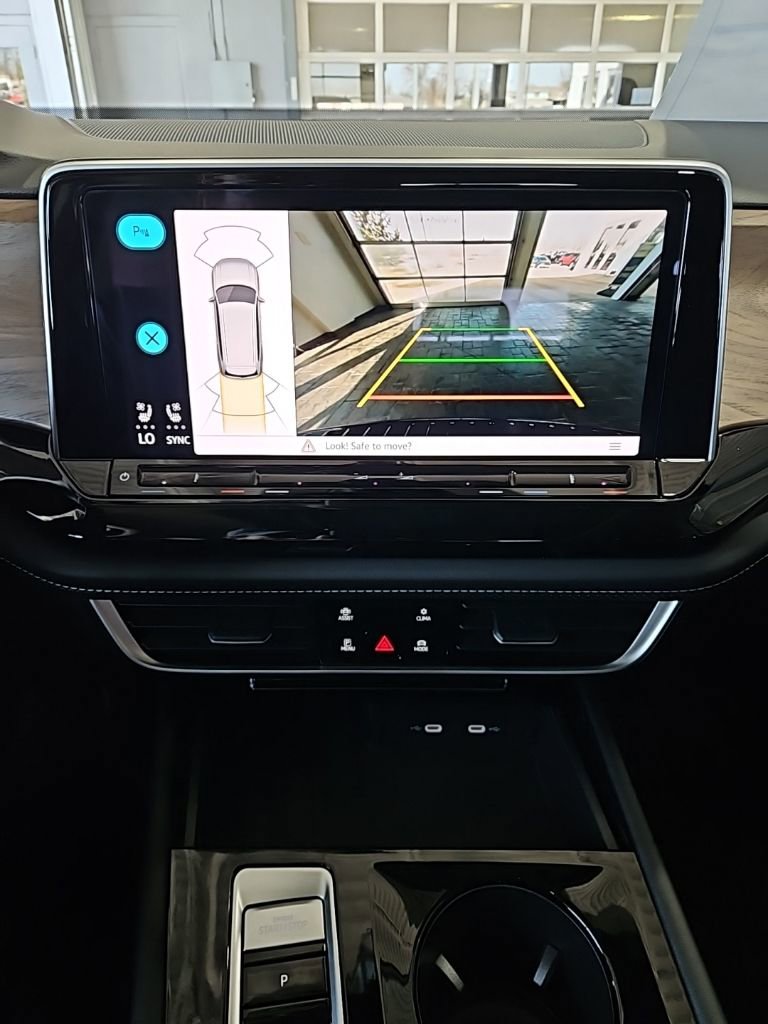 New 2026 Volkswagen Atlas SE image 35