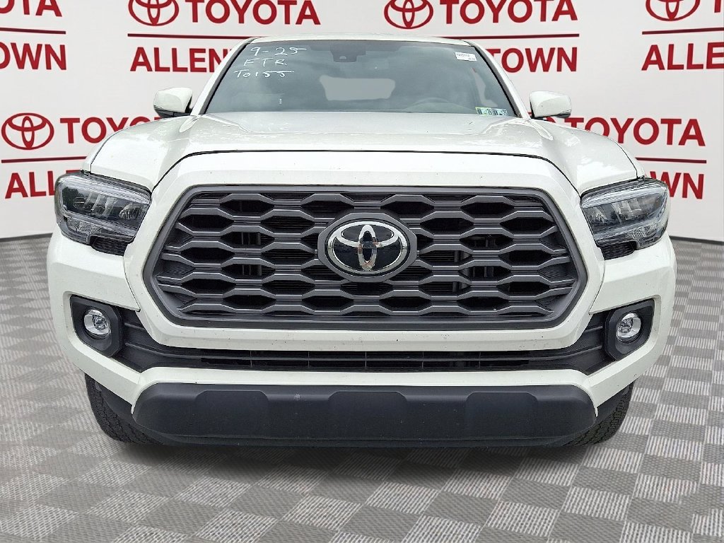 Used 2023 Toyota Tacoma TRD Off-Road w/ Black Out Package (TMS) AWD/4WD image 2