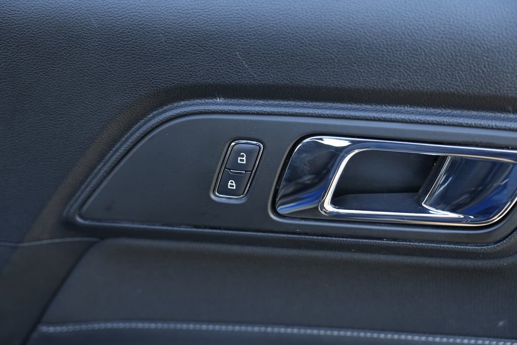 Used 2017 Ford Mustang EcoBoost w/ Ecoboost Performance Package image 43