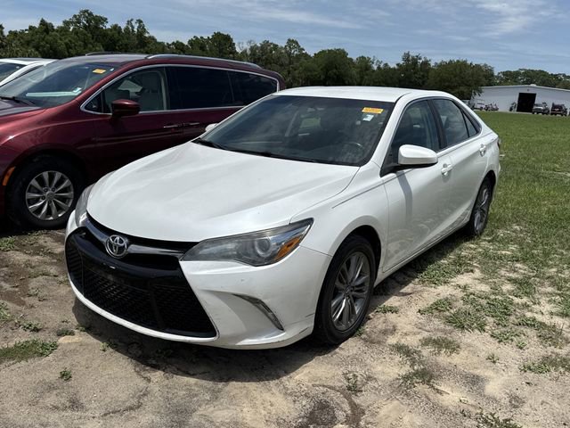 Used 2017 Toyota Camry SE FWD image 2