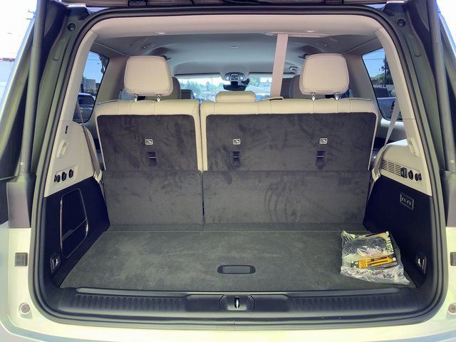 New 2023 Jeep Wagoneer Series III w/ Preferred Equipment Group image 33