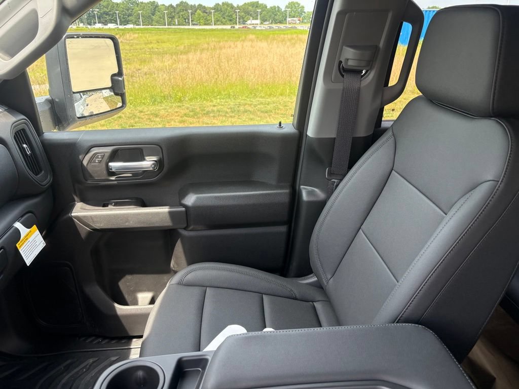 Used 2026 Chevrolet Silverado 3500 W/T w/ WT Convenience Package AWD/4WD image 16
