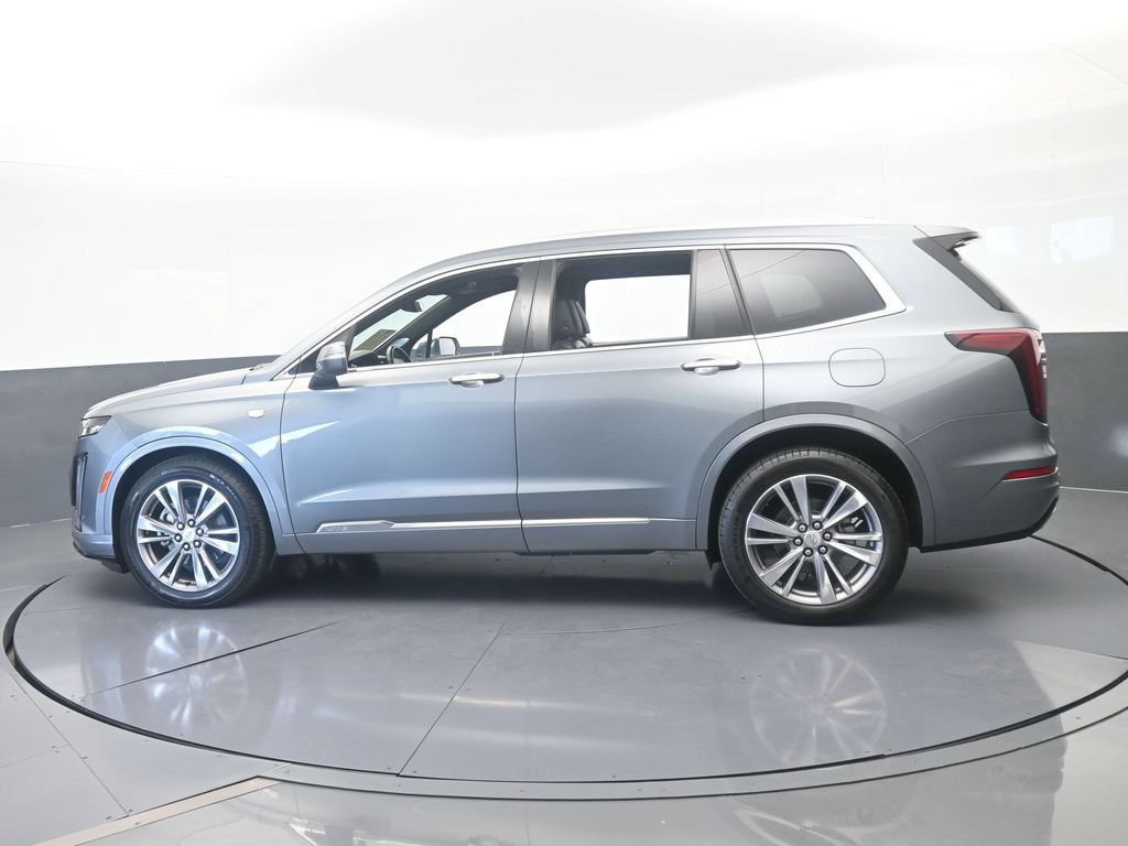 Used 2020 Cadillac XT6 Premium Luxury FWD image 3