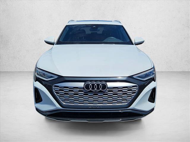 Used 2024 Audi Q8 e-tron Premium Plus AWD/4WD image 2