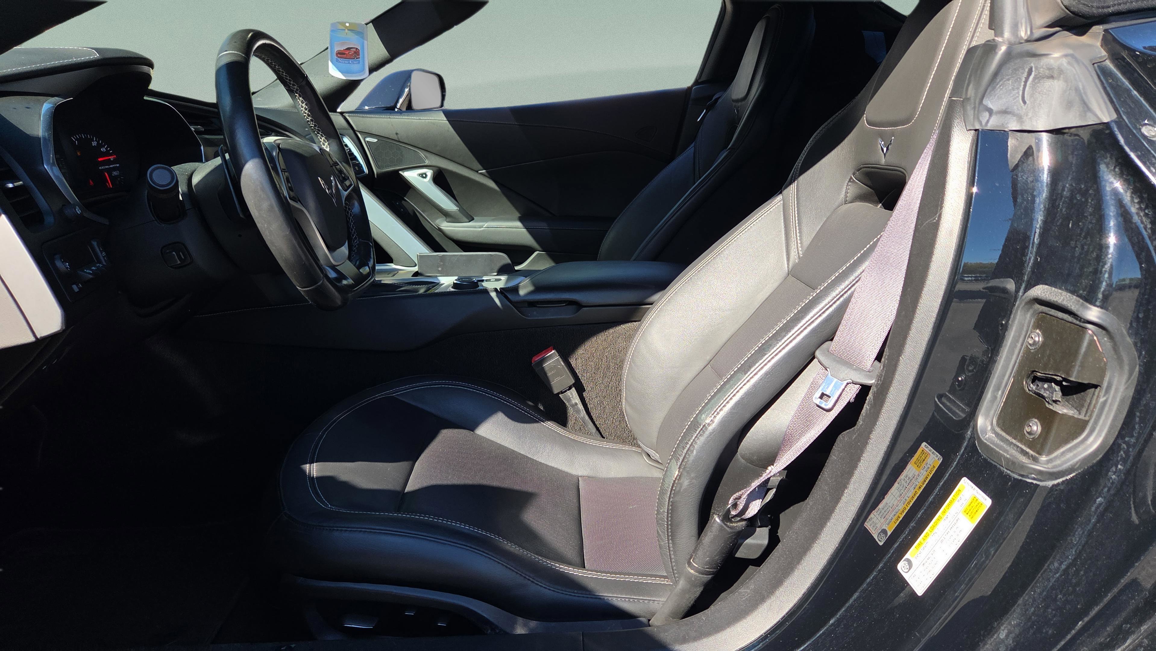 Used 2016 Chevrolet Corvette Stingray Convertible w/ 2LT Preferred Equipment Group image 10