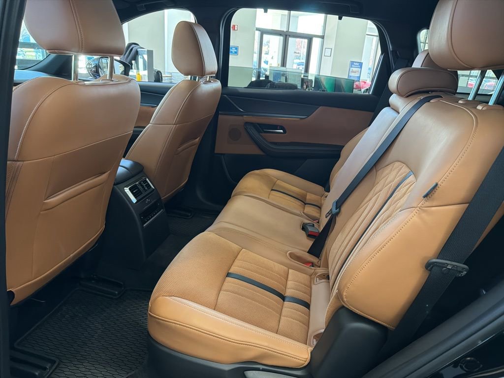 Used 2025 MAZDA CX-70 3.3 Turbo S w/ Premium Plus image 14