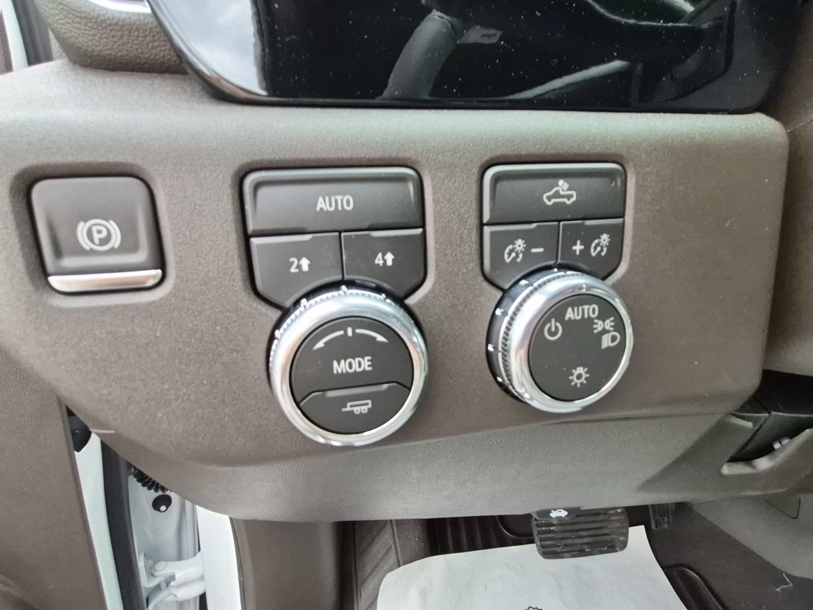 New 2026 GMC Sierra 1500 SLE AWD/4WD image 21