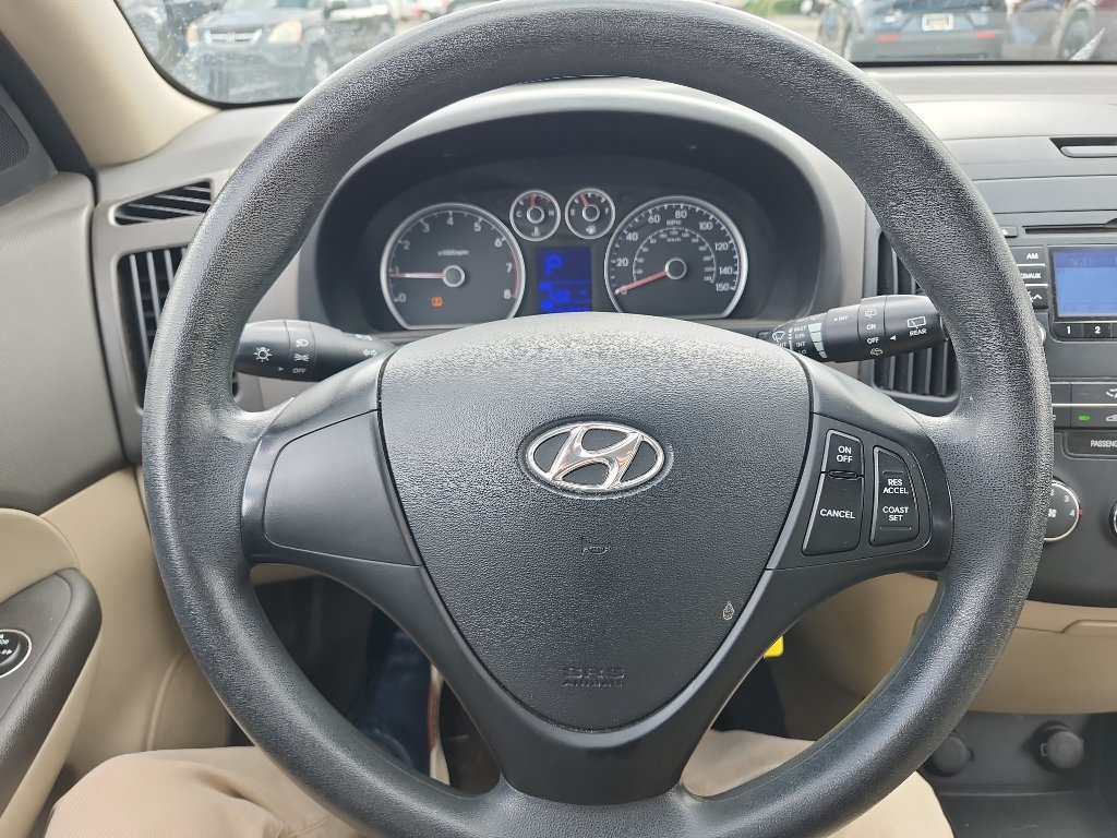 Used 2012 Hyundai Elantra GLS FWD image 28