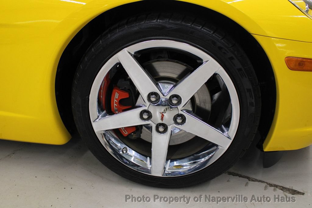Used 2007 Chevrolet Corvette Coupe w/ Preferred Equipment Group RWD image 12