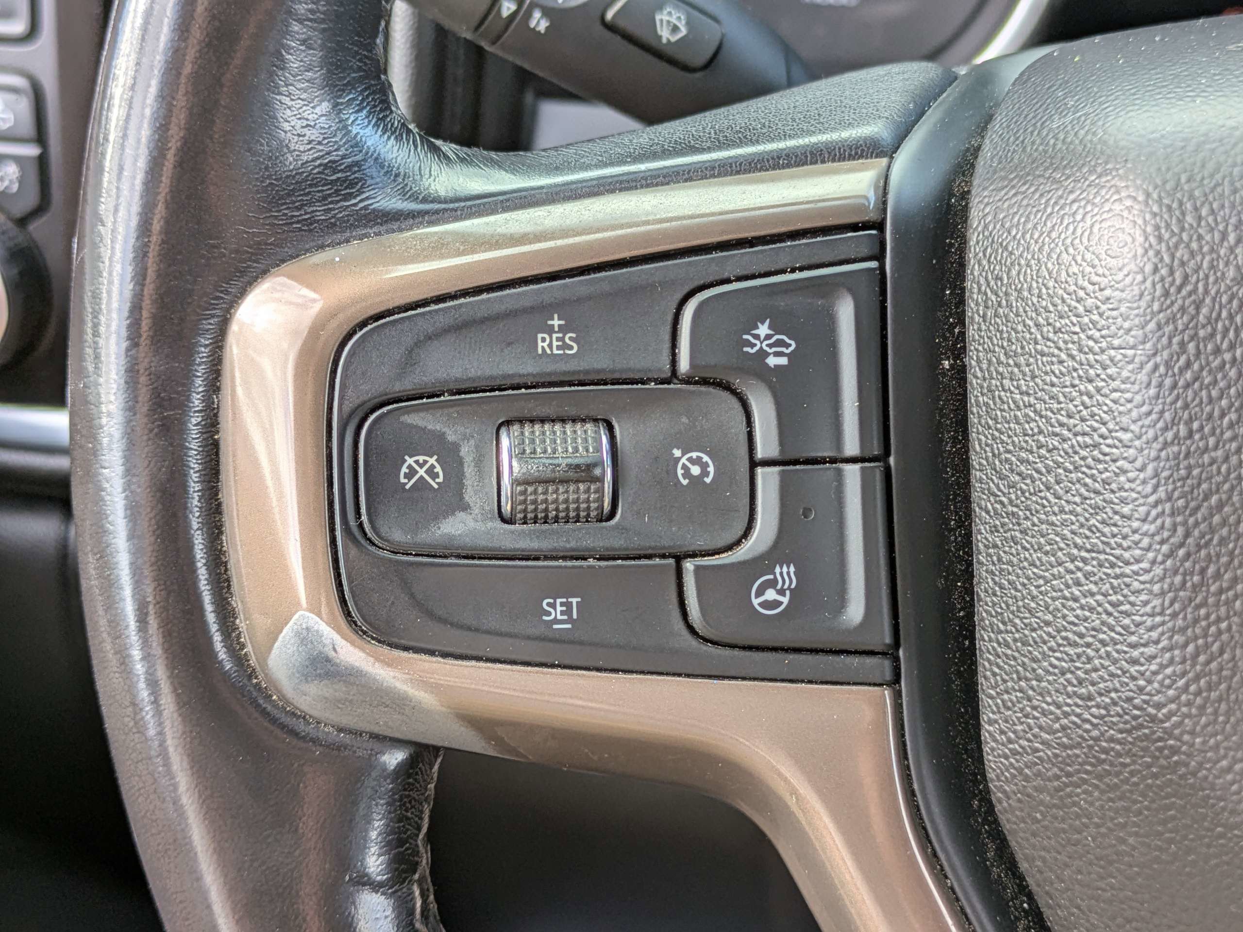 Used 2023 Chevrolet Silverado 3500 High Country AWD/4WD image 26