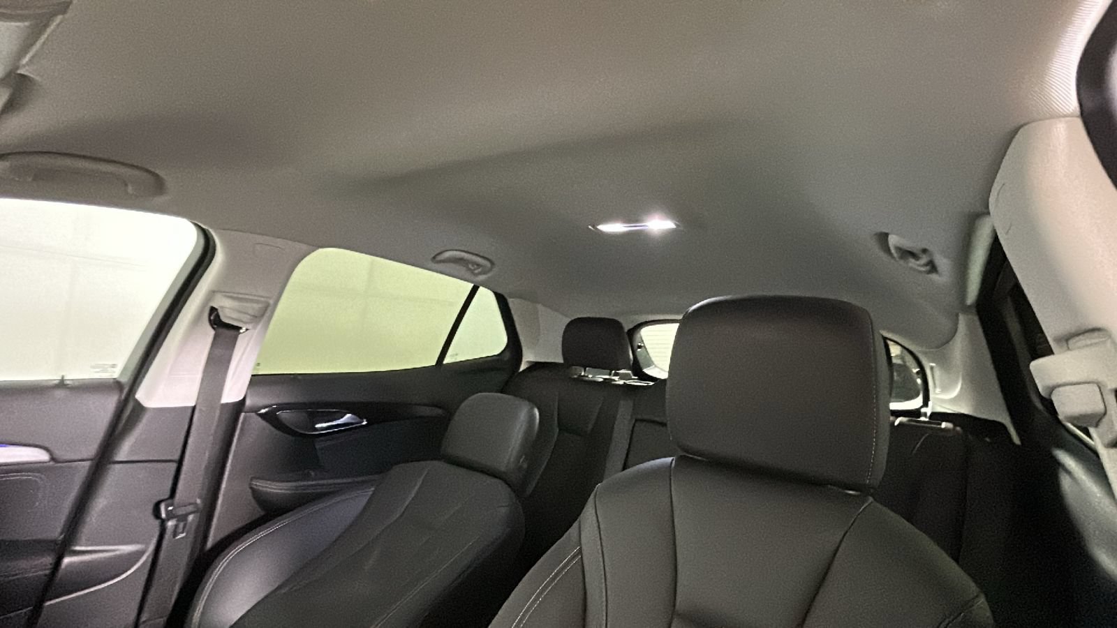 Used 2025 Buick Envision Preferred AWD/4WD image 14