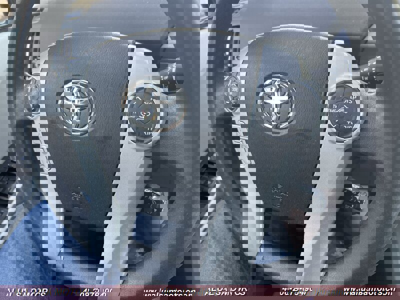 Used 2013 Toyota Prius Three FWD image 19