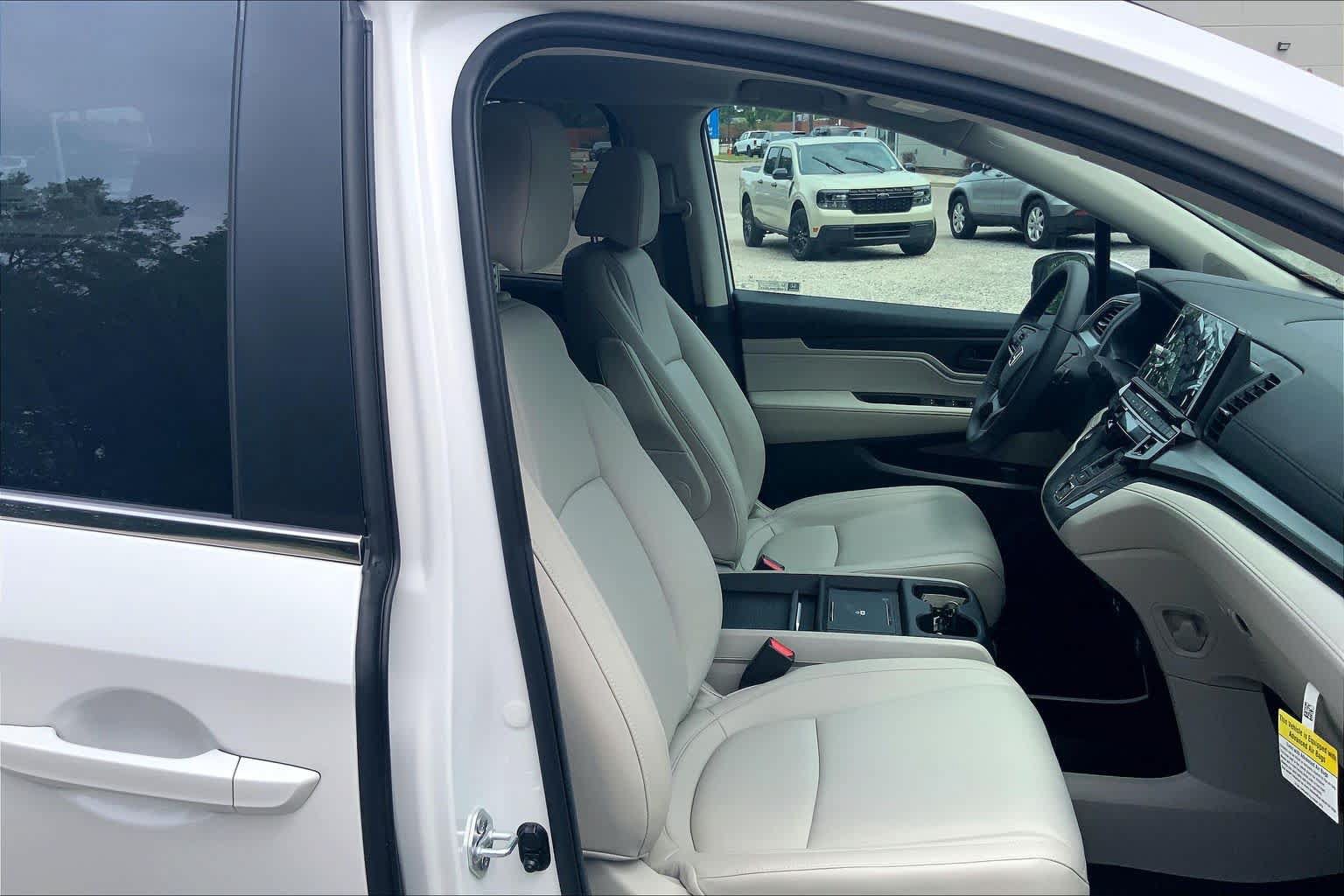 Used 2026 Honda Odyssey EX-L image 16