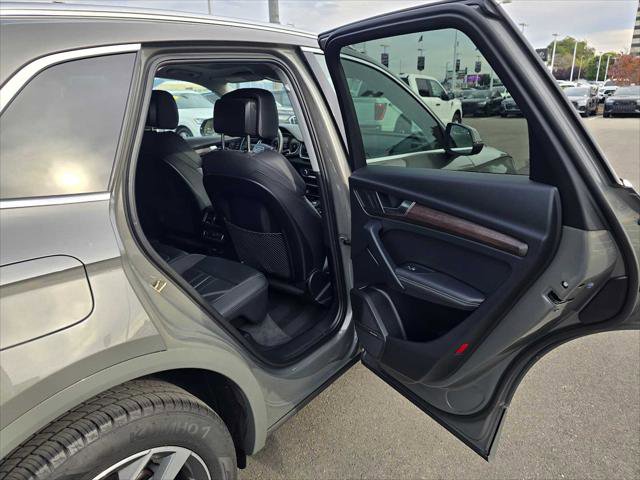 Certified 2025 Audi Q5 2.0T Premium Plus w/ Premium Plus Package image 14