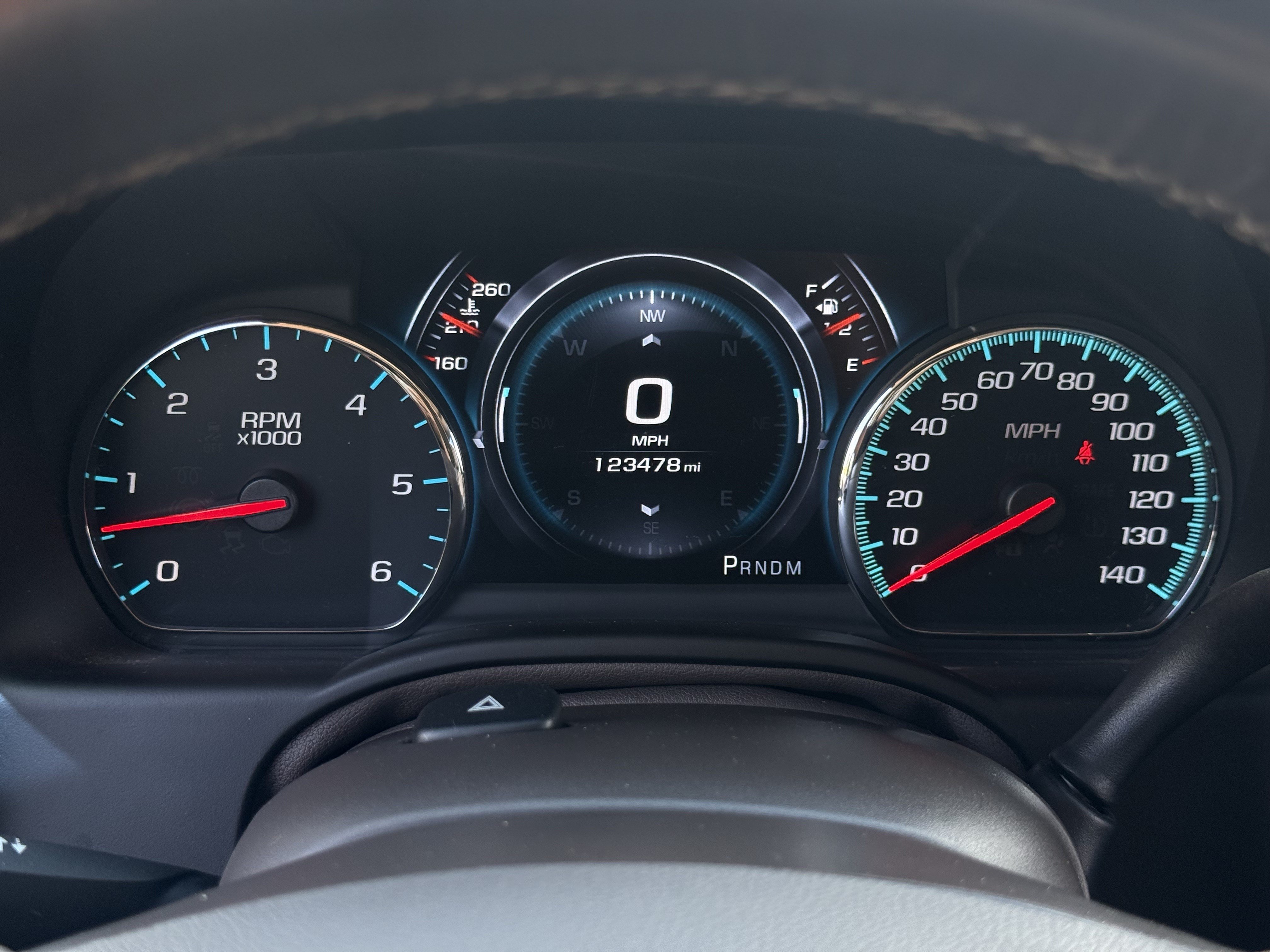 Used 2016 Chevrolet Suburban LTZ RWD image 20