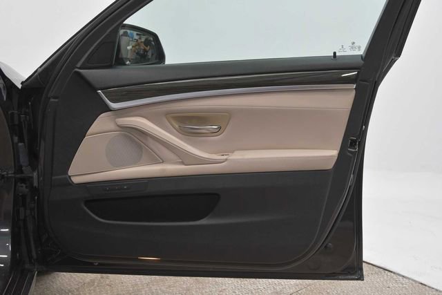 Used 2015 BMW 535i Sedan RWD image 16