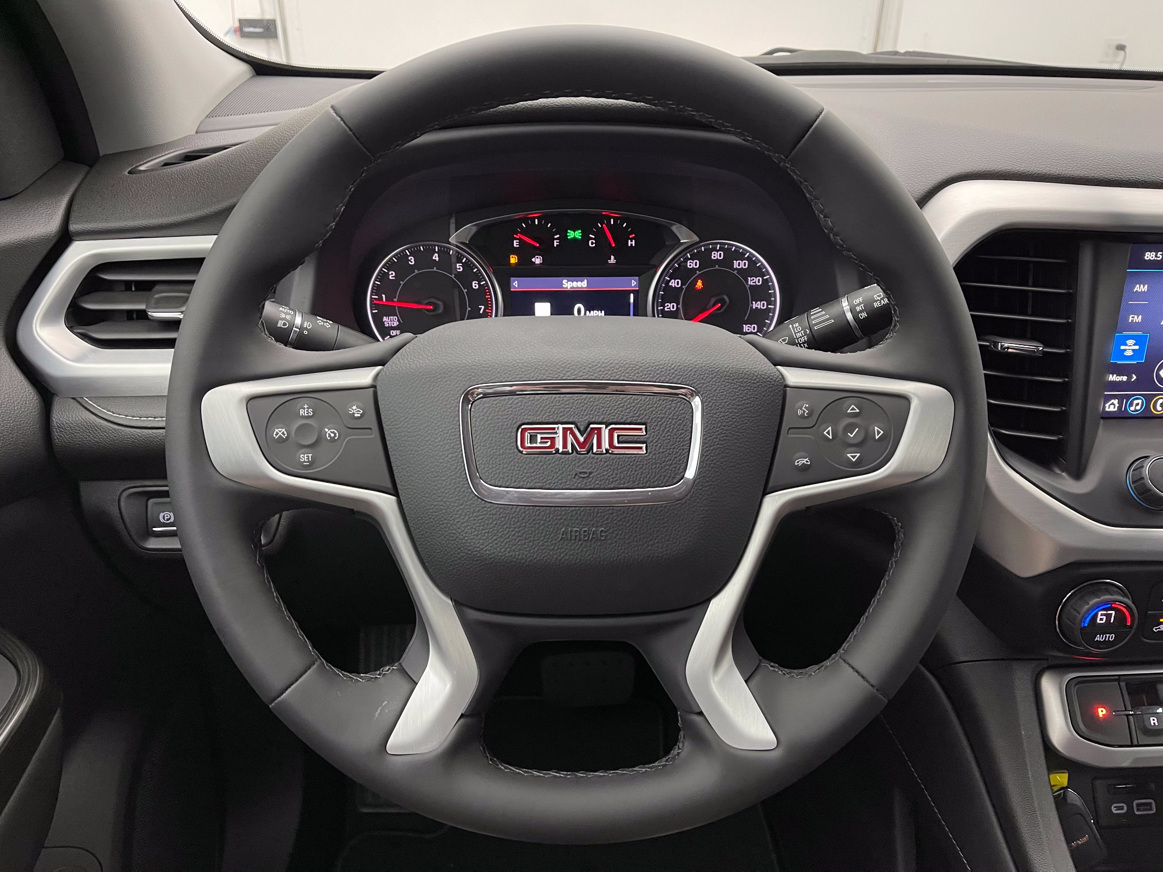 Used 2023 GMC Acadia SLT FWD image 19