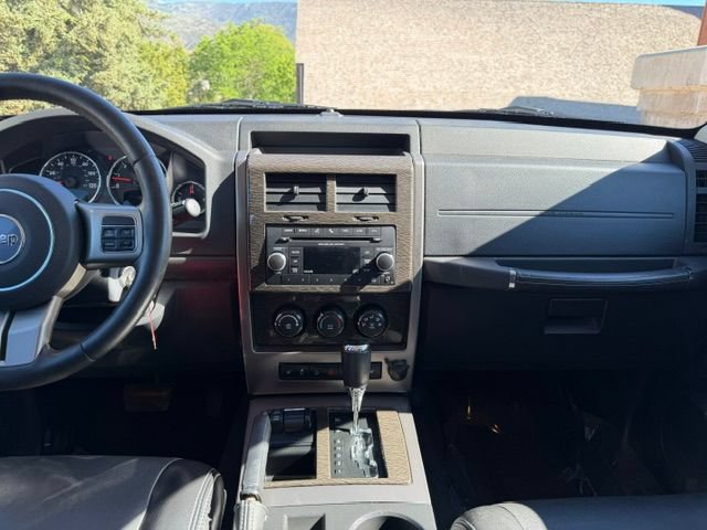 Used 2012 Jeep Liberty Limited Jet w/ Trailer Tow Class III Group AWD/4WD image 14