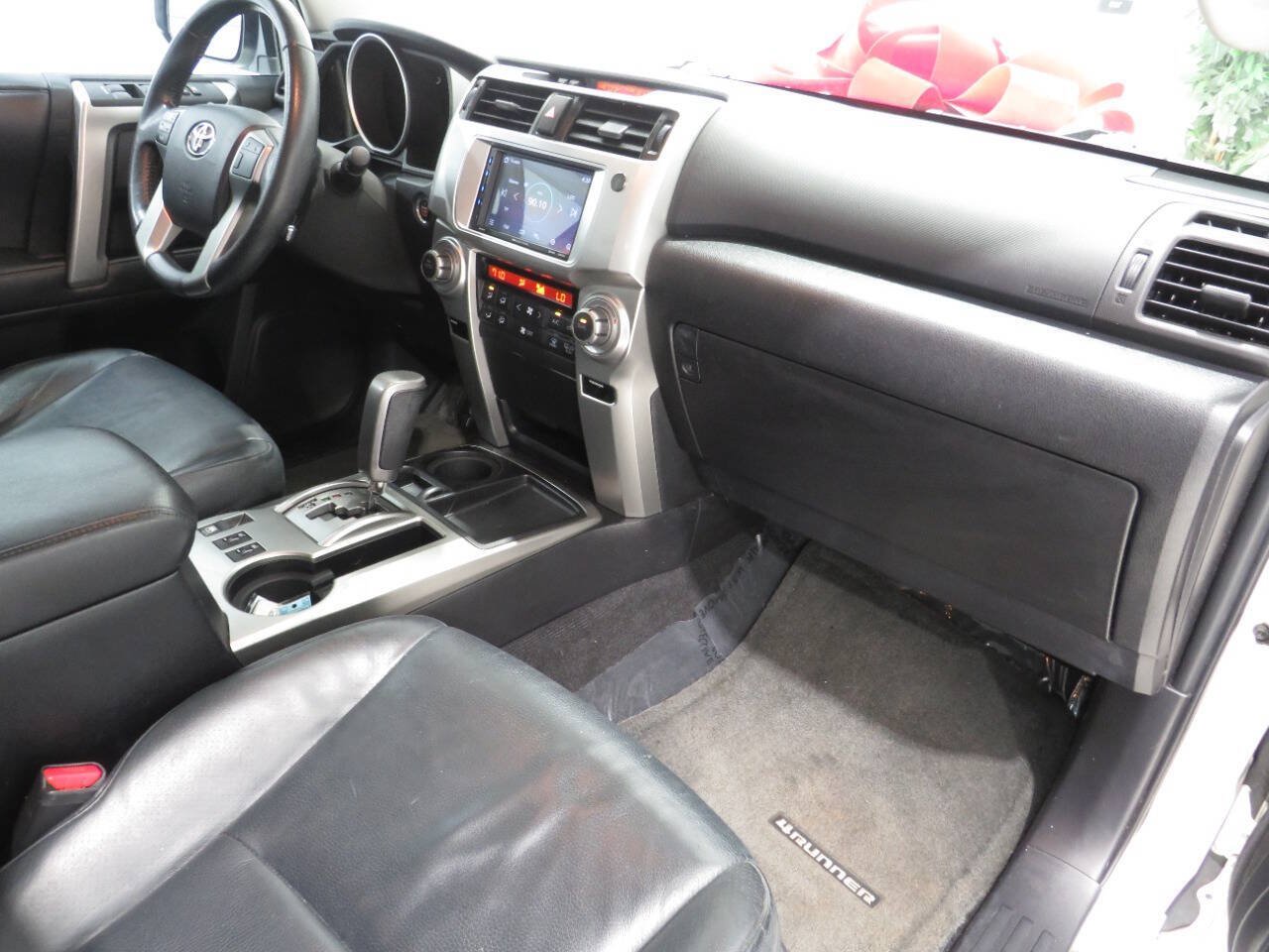 Used 2010 Toyota 4Runner Limited RWD image 9