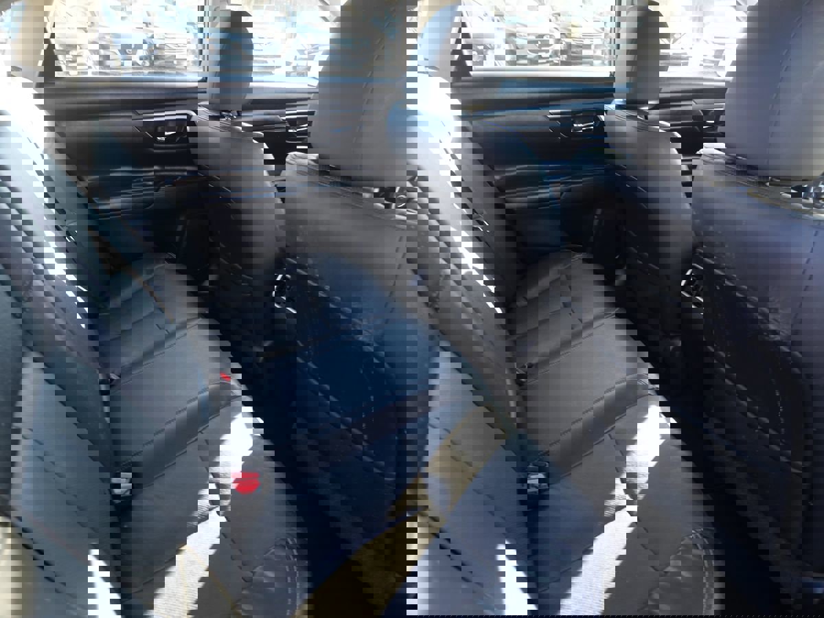 Used 2017 Nissan Altima 2.5 SL w/ Moonroof Package image 25