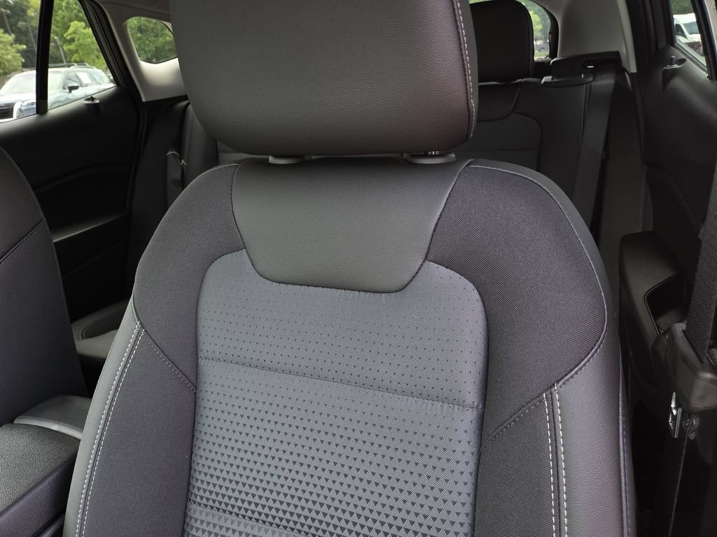 New 2026 Chevrolet Trax LT w/ Driver Confidence Package FWD image 16