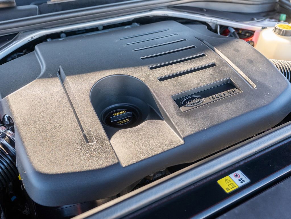 Certified 2024 Land Rover Range Rover Sport SE AWD/4WD image 36