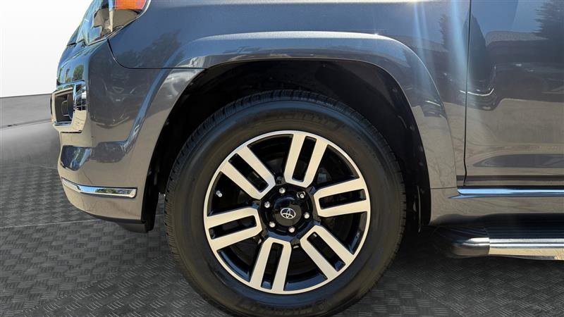 Used 2017 Toyota 4Runner Limited AWD/4WD image 9