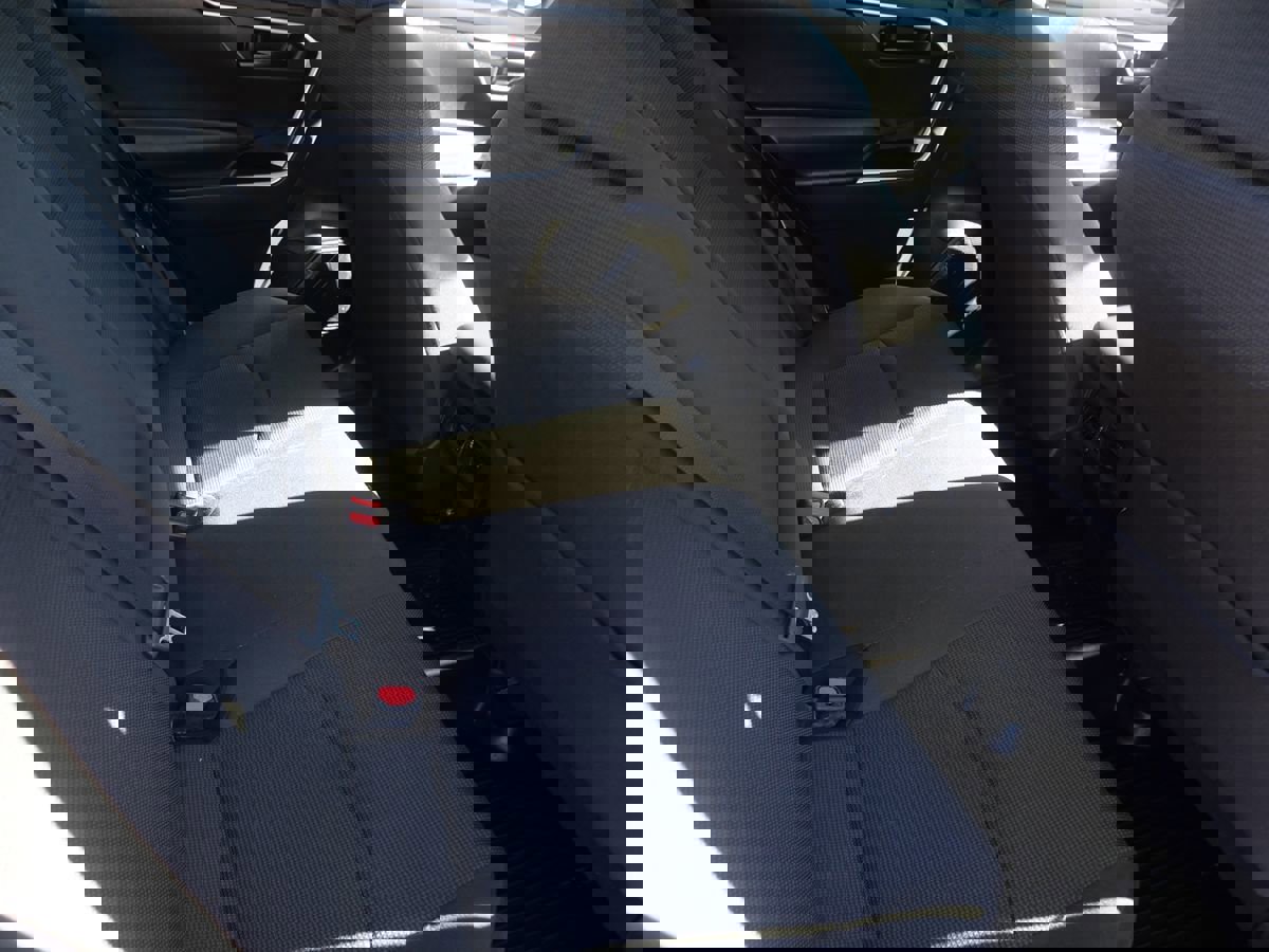 Used 2020 Toyota RAV4 LE image 22