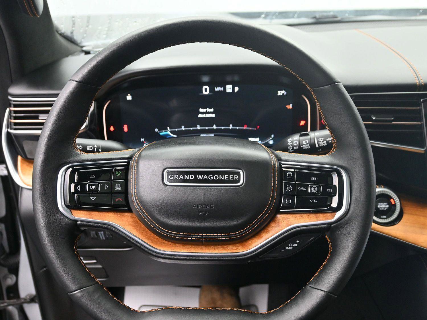 Used 2024 Jeep Grand Wagoneer Series III image 24