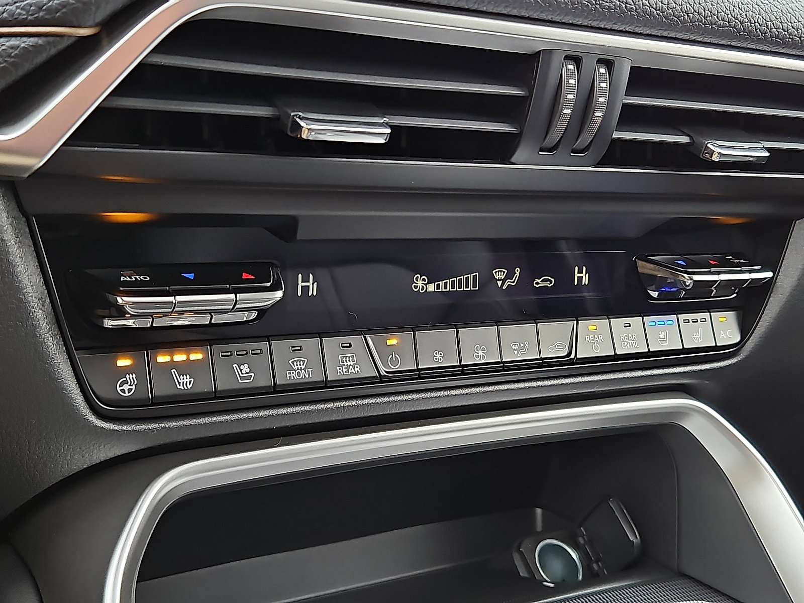 New 2026 MAZDA CX-90 Plug-In Hybrid w/ Preferred image 14