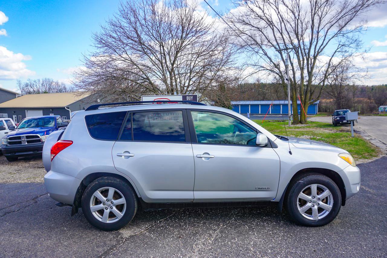 Used 2008 Toyota RAV4 Limited image 2