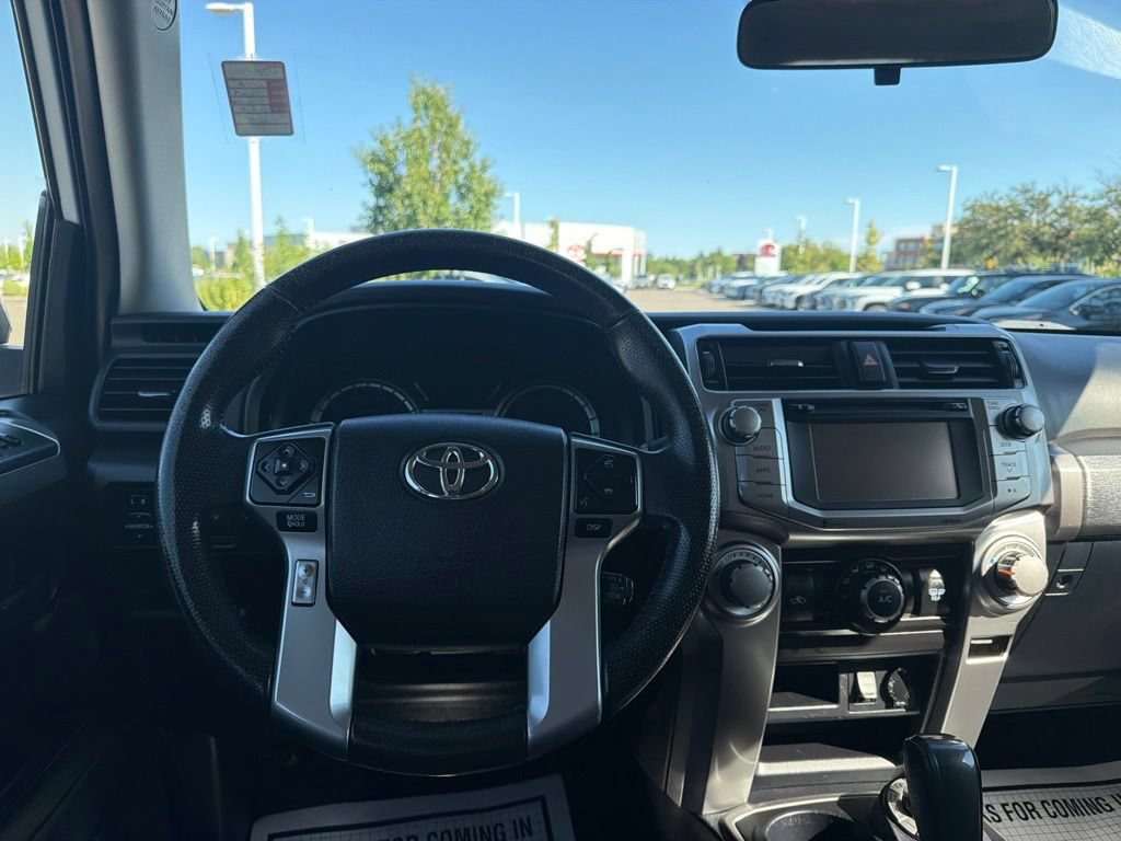 Used 2016 Toyota 4Runner SR5 AWD/4WD image 20