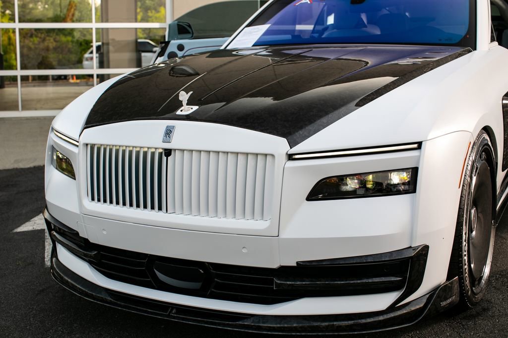 Used 2024 Rolls-Royce Spectre w/ Spectre Launch Package image 4