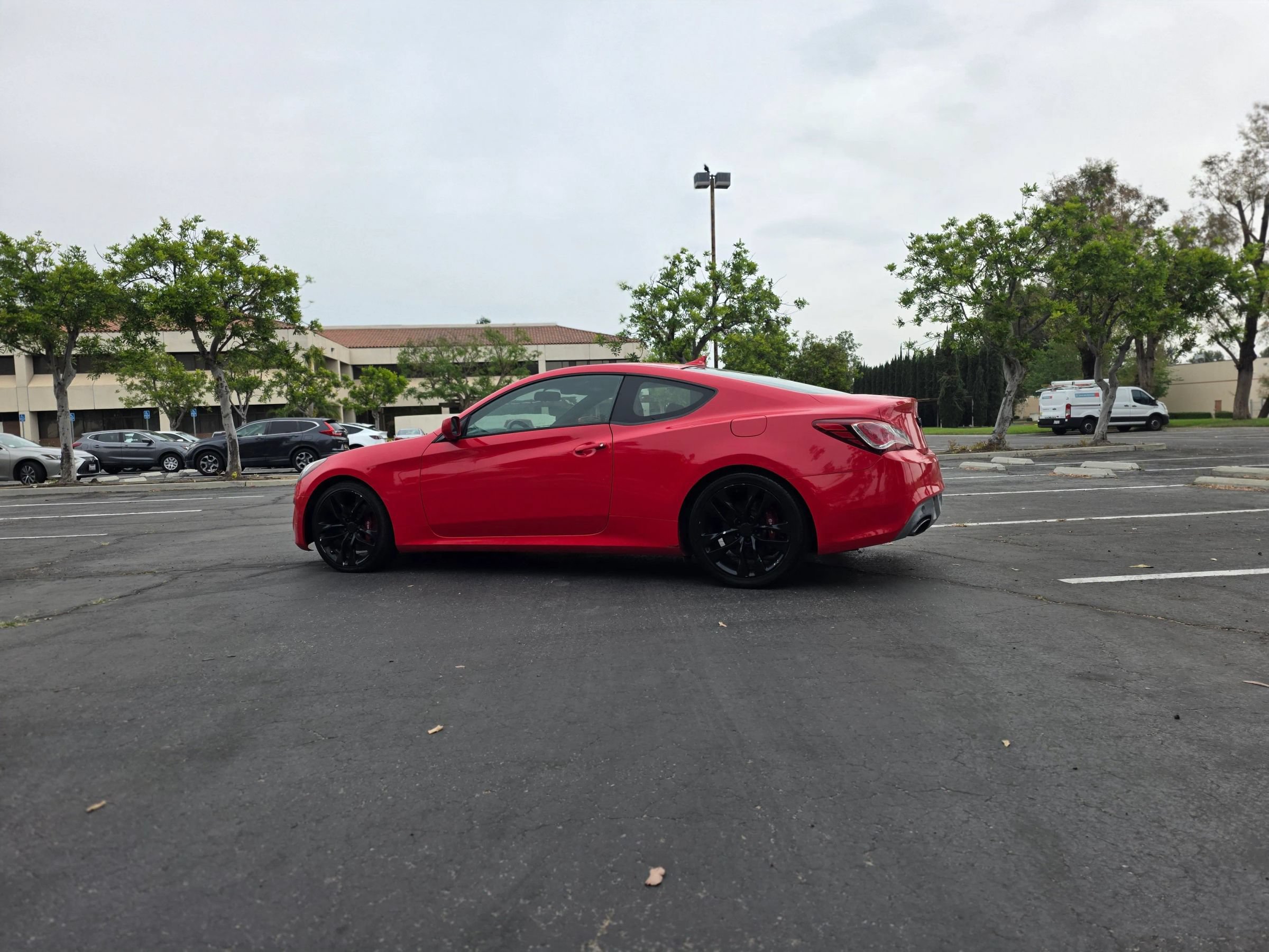 Used 2013 Hyundai Genesis 3.8 RWD image 17