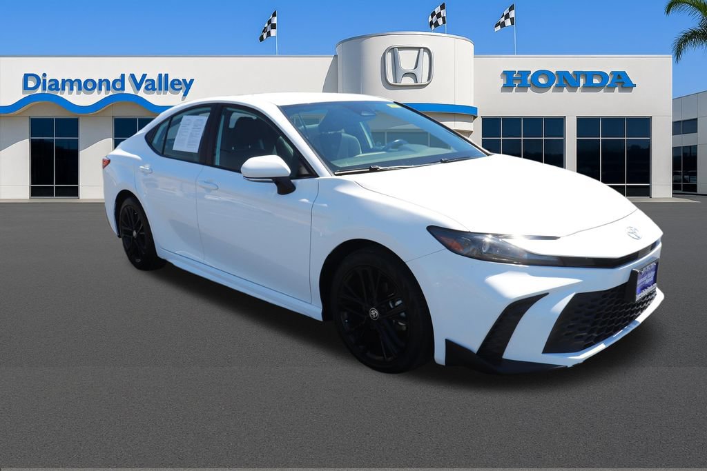 Used 2025 Toyota Camry SE