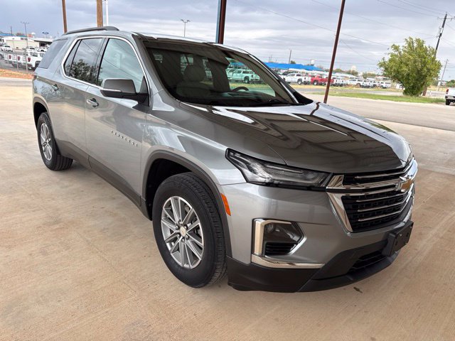 Used 2023 Chevrolet Traverse LT FWD image 1