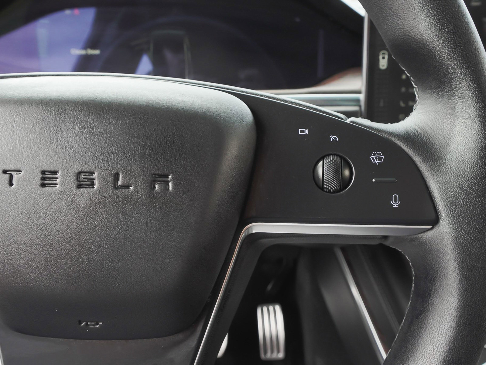 Used 2024 Tesla Model X image 21